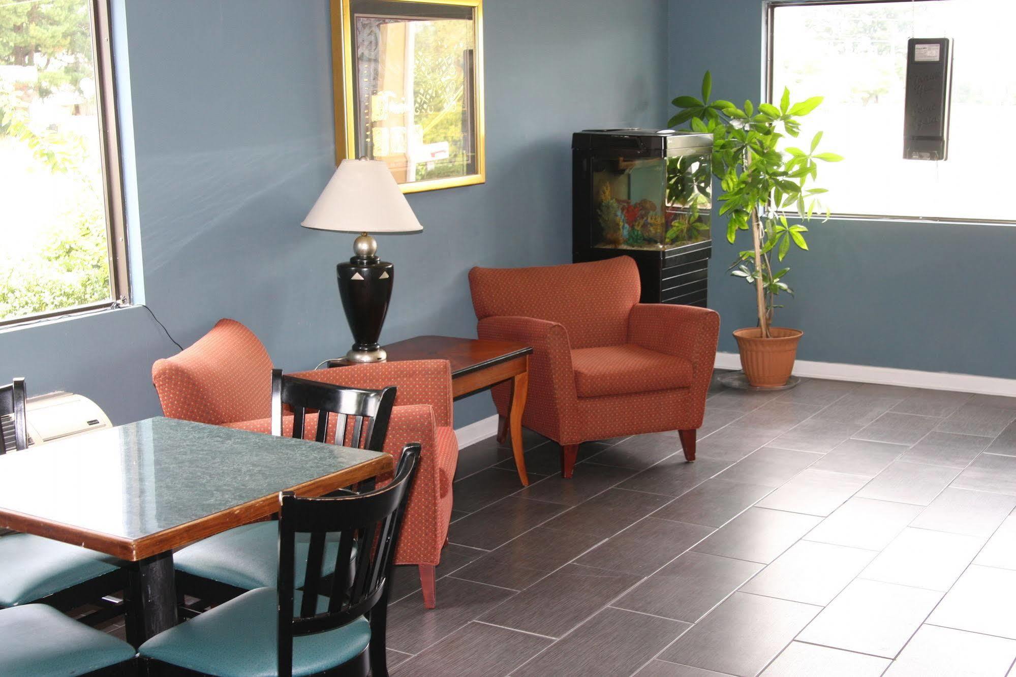 Classic Inn Early Ngoại thất bức ảnh